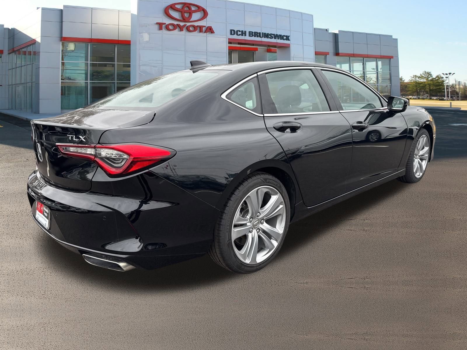 Used 2021 Acura TLX w/ Technology Package image 4