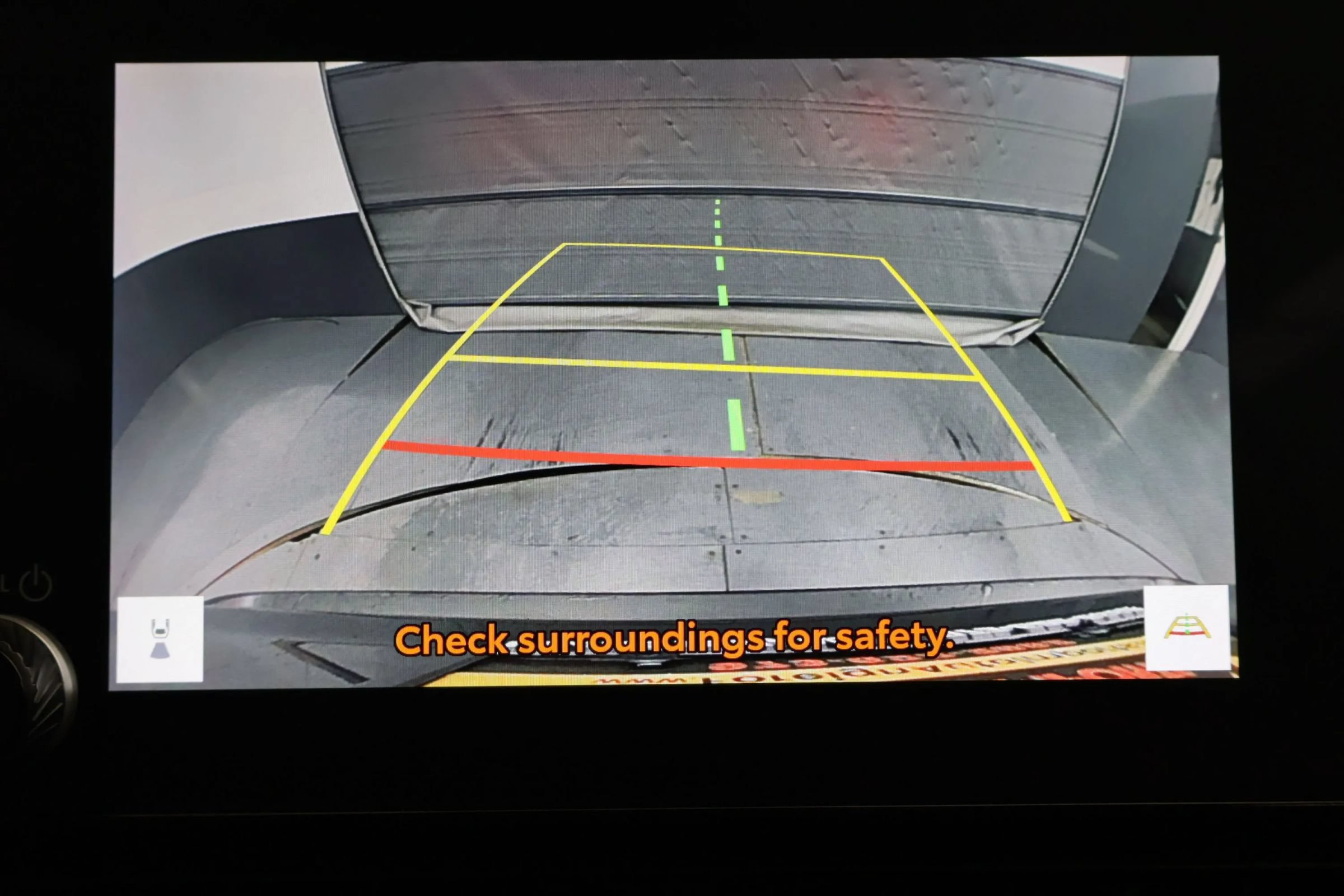 Used 2025 Toyota RAV4 XLE FWD image 29