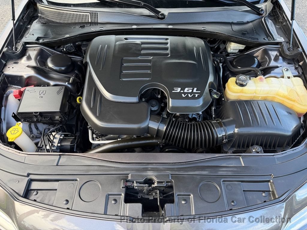 Used 2013 Chrysler 300 C RWD image 82