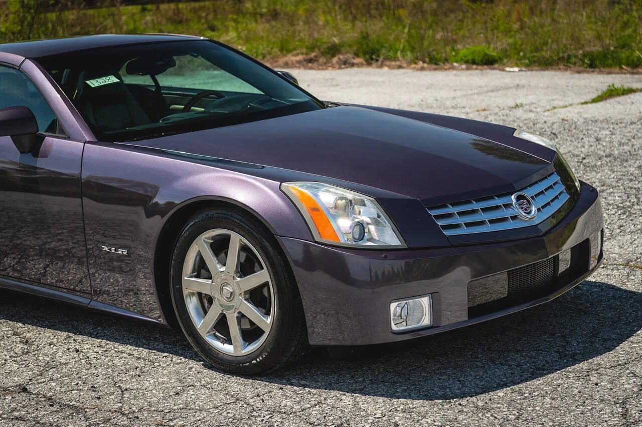 Used 2004 Cadillac XLR image 23
