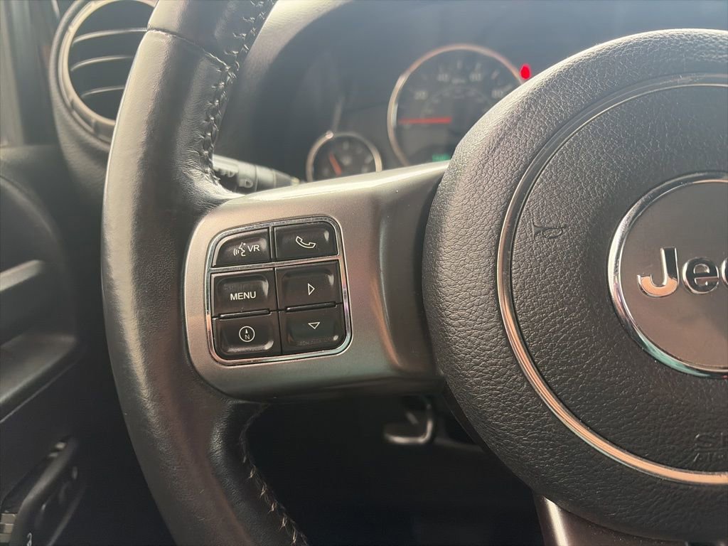 Used 2018 Jeep Wrangler Unlimited Sahara image 16