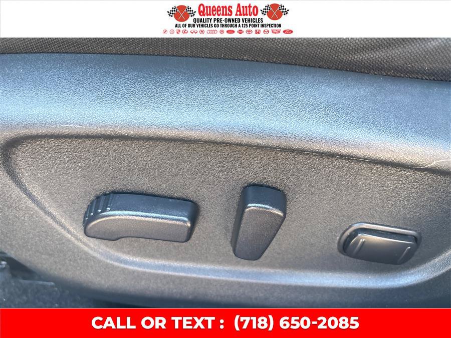 Used 2018 Nissan Rogue SV AWD/4WD image 24