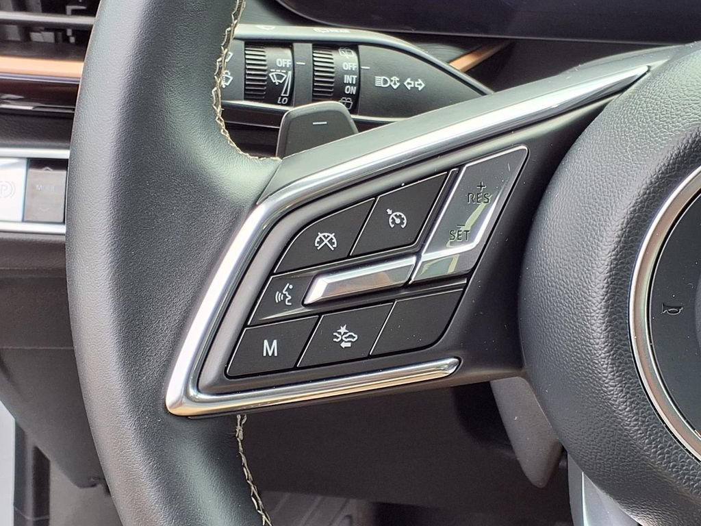 Used 2025 Buick Envision Sport Touring AWD/4WD image 14