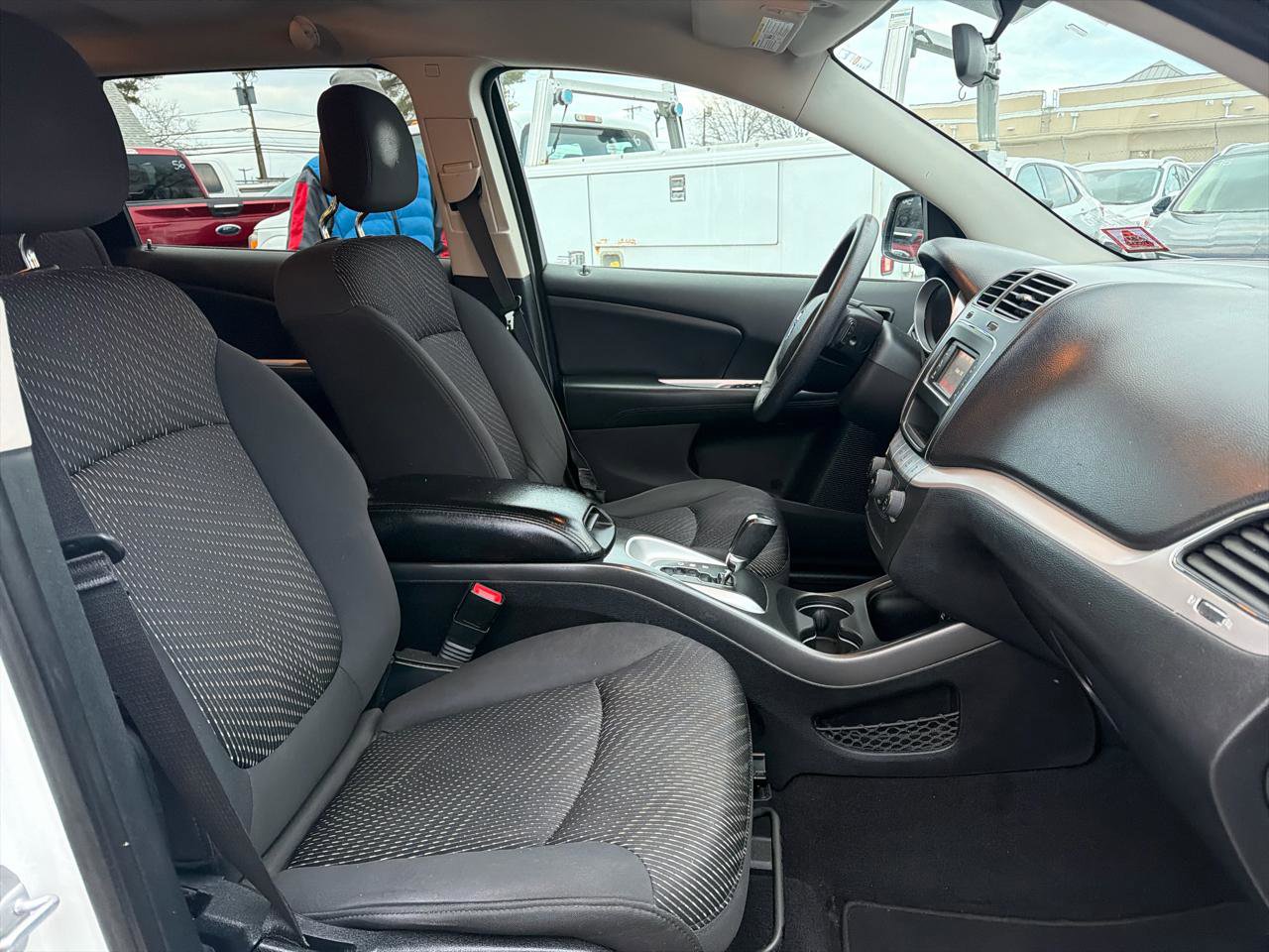 Used 2015 Dodge Journey SXT w/ Flexible Seating Group image 16