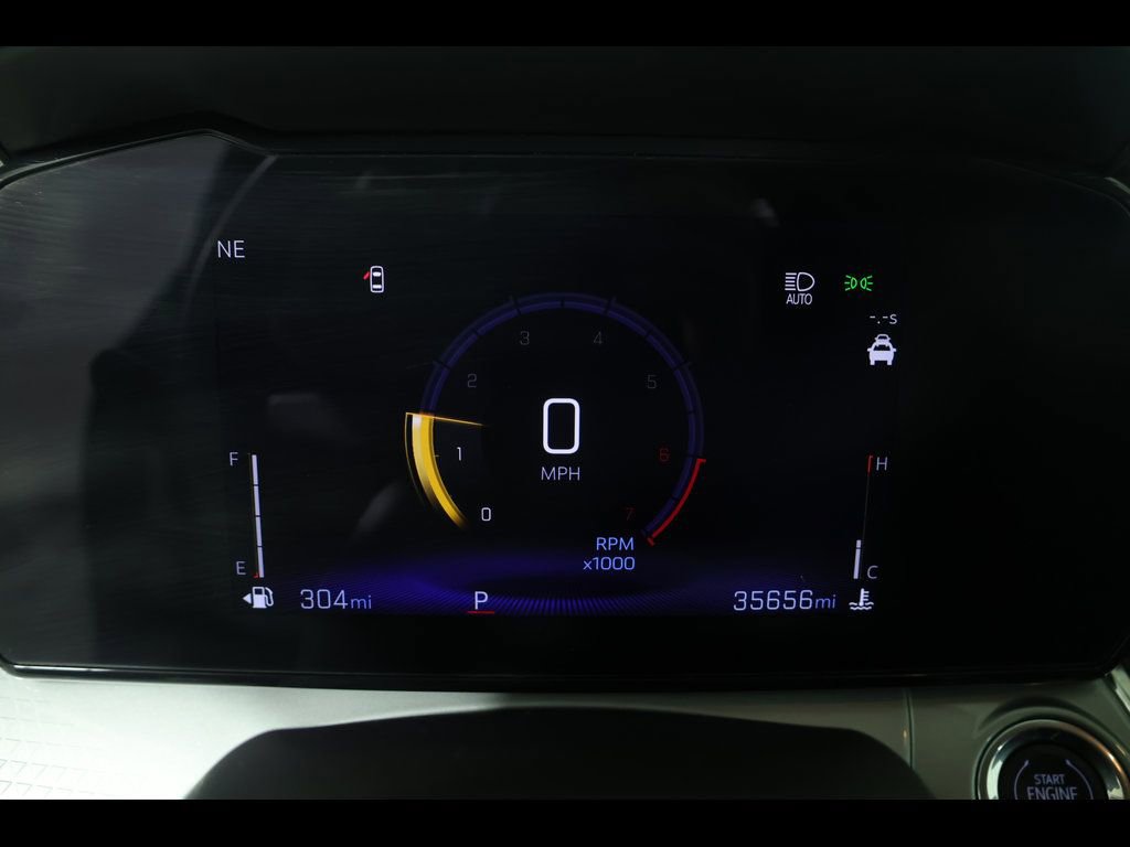 Used 2025 Chevrolet Trax LT w/ LT Convenience Package image 22