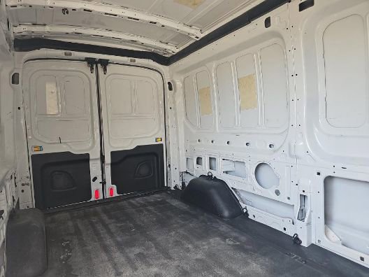 Used 2015 Ford Transit 250 148 Medium Roof RWD image 5