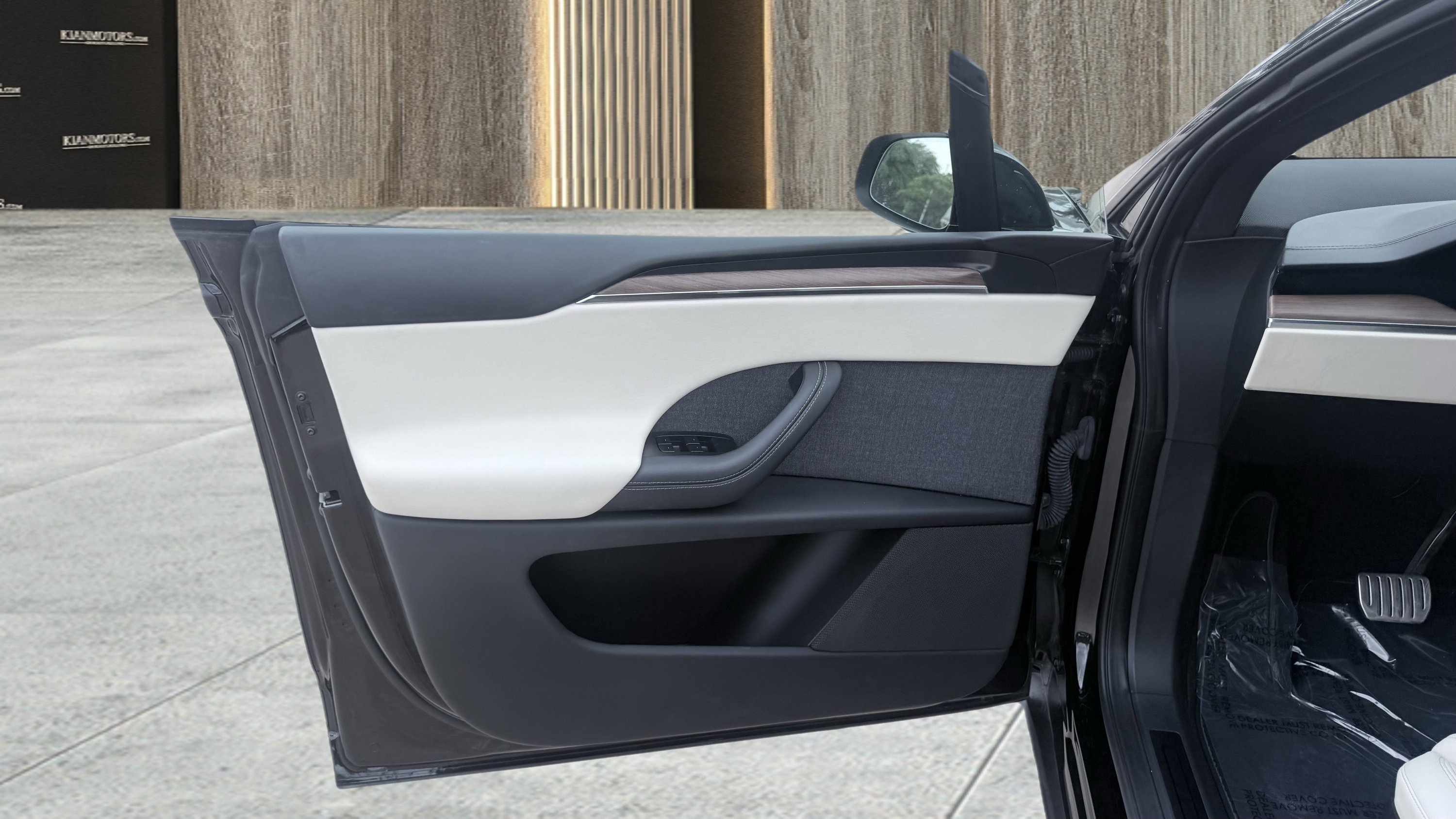 Used 2022 Tesla Model X AWD/4WD image 29