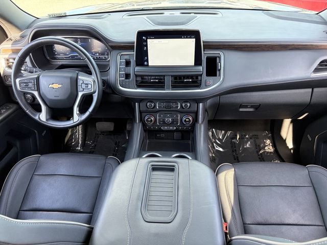 Used 2023 Chevrolet Suburban Premier image 25