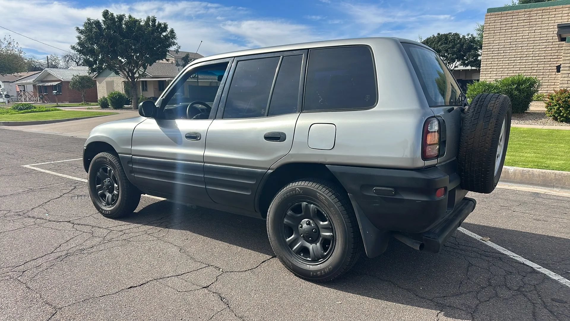 Used 1999 Toyota RAV4 2WD 4-Door image 40
