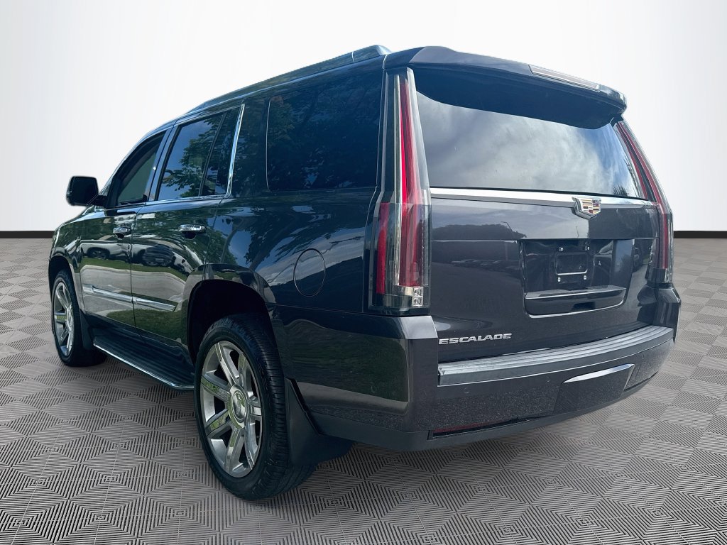 Used 2018 Cadillac Escalade Premium Luxury AWD/4WD image 8