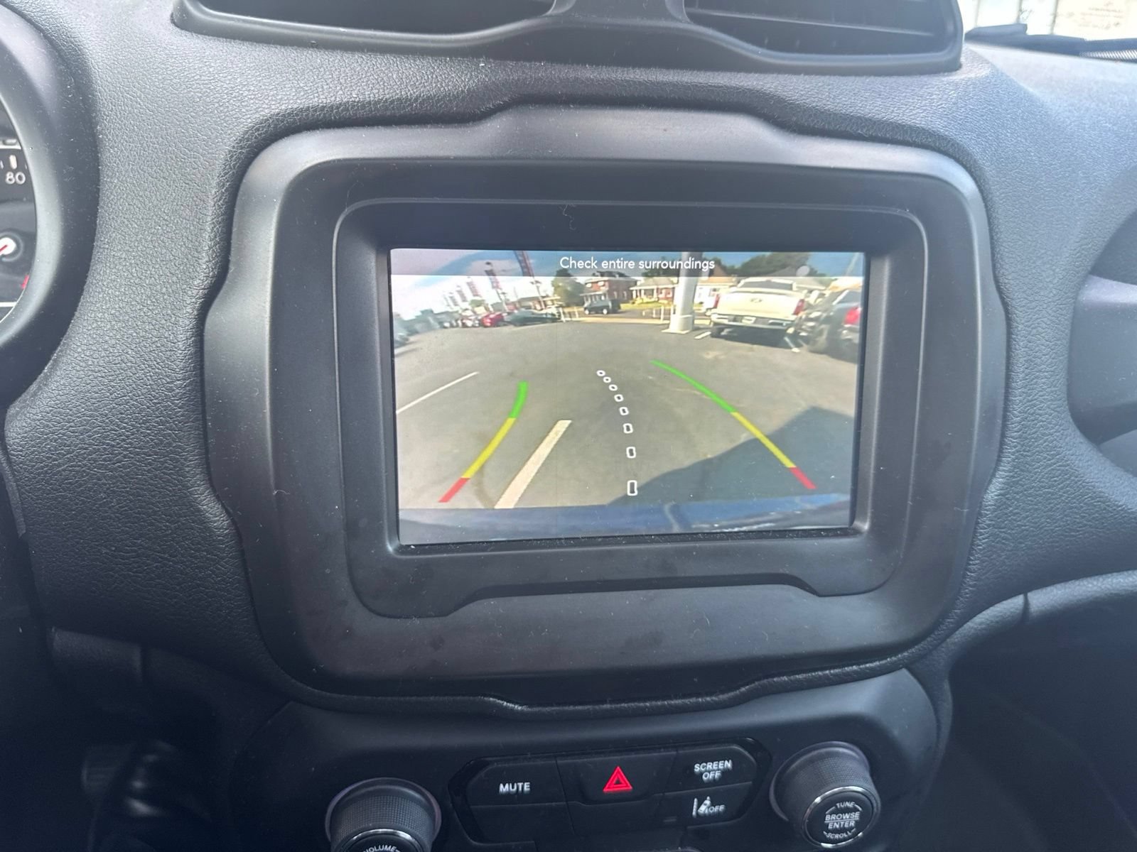 Used 2021 Jeep Renegade Latitude w/ Sun & Sound Group FWD image 12