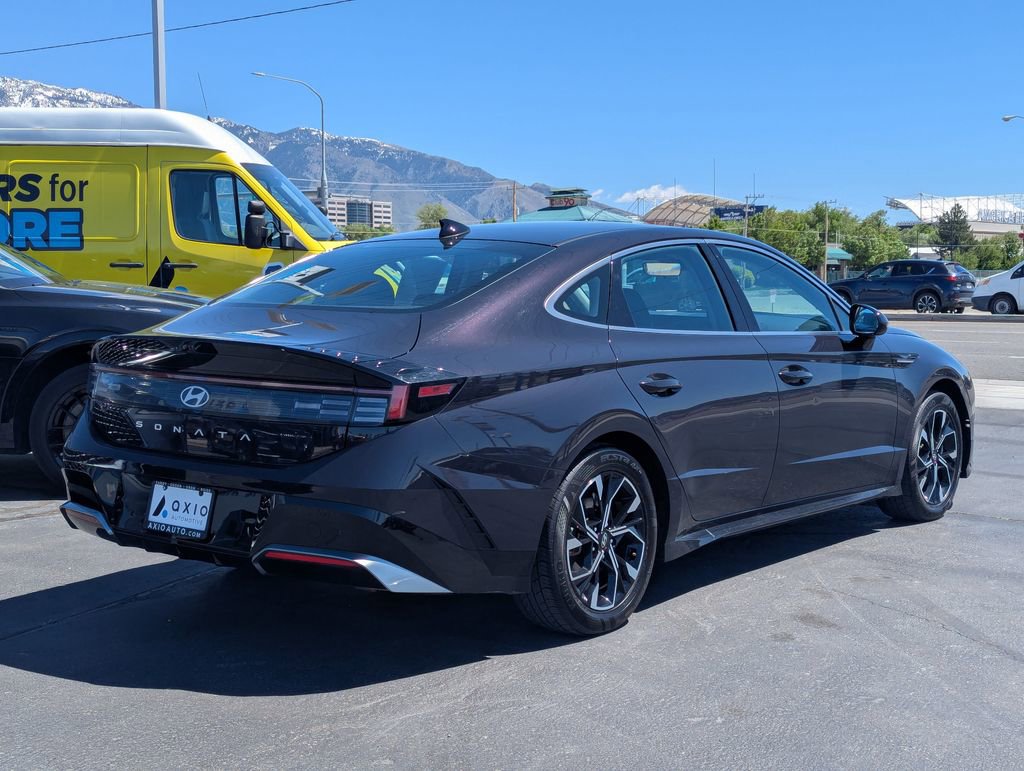 Used 2024 Hyundai Sonata SEL FWD image 4