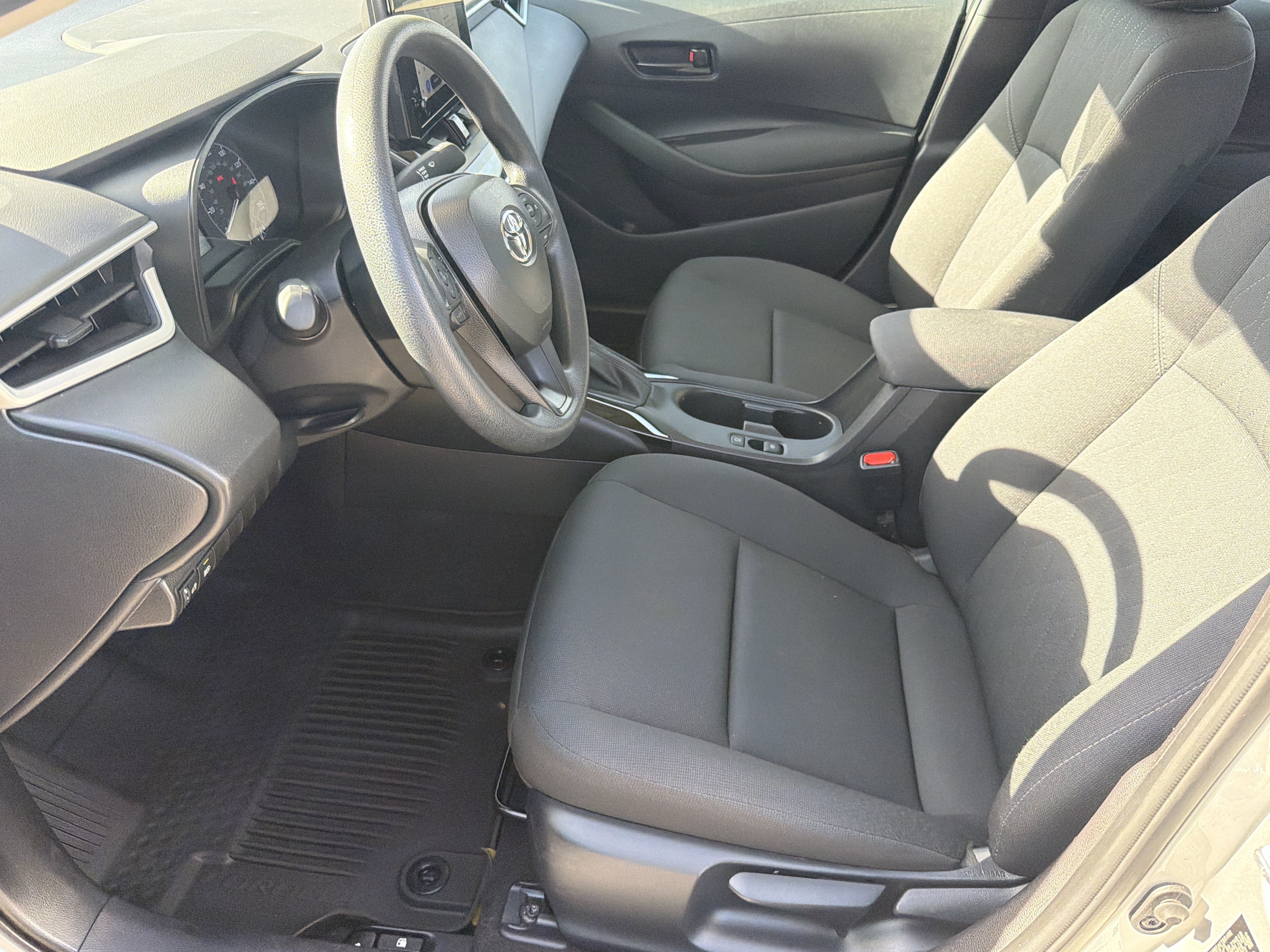 Certified 2025 Toyota Corolla LE w/ Convenience Package FWD image 19