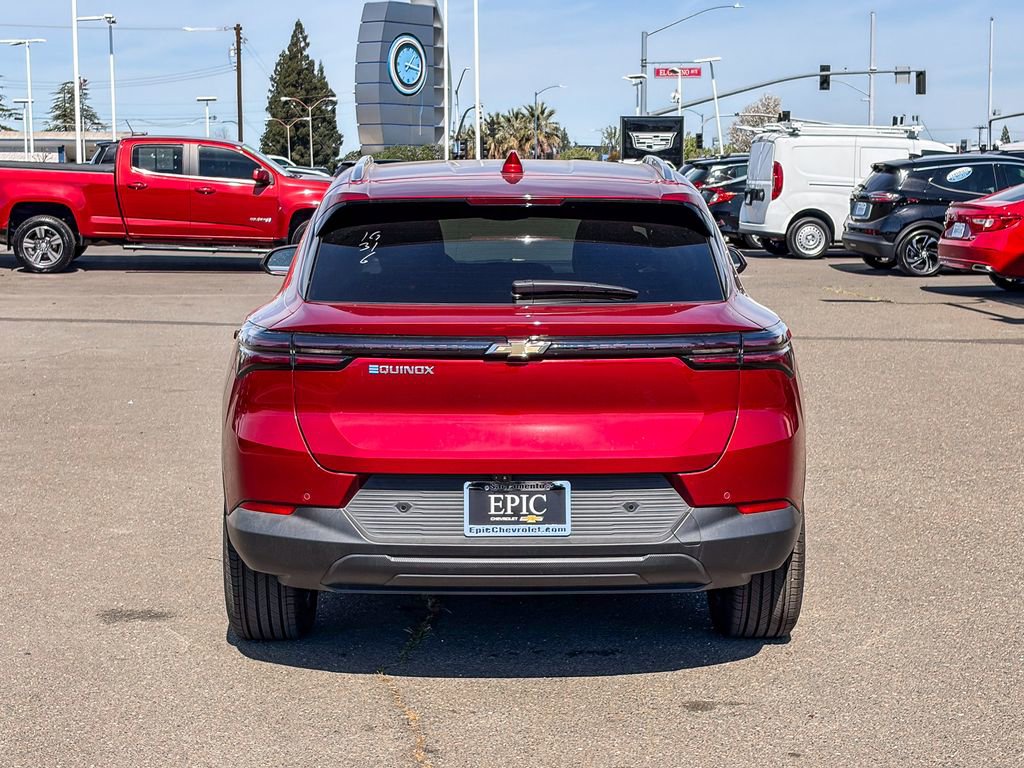 New 2026 Chevrolet Equinox EV LT image 3