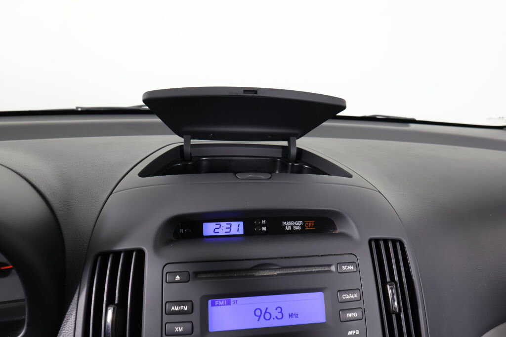 Used 2009 Hyundai Elantra SE FWD image 34