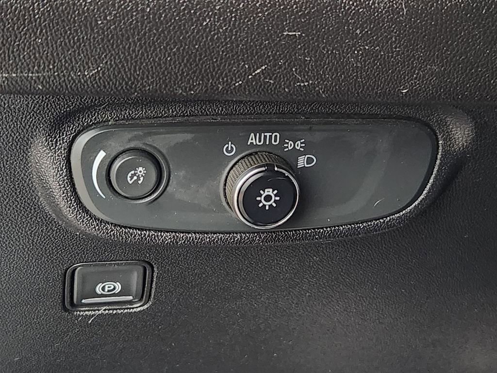 Used 2019 GMC Terrain SLE w/ Driver Convenience Package AWD/4WD image 13