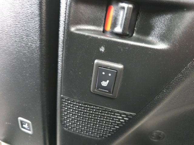 Used 2023 Chrysler Pacifica Limited FWD image 15