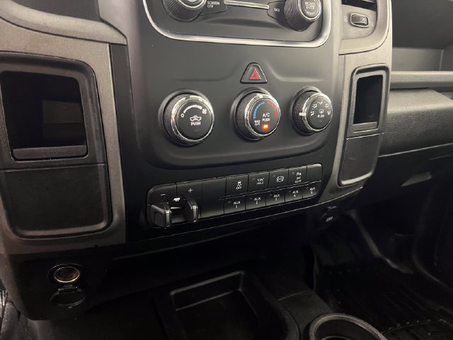 Used 2017 RAM 2500 Tradesman w/ Chrome Appearance Group AWD/4WD image 18