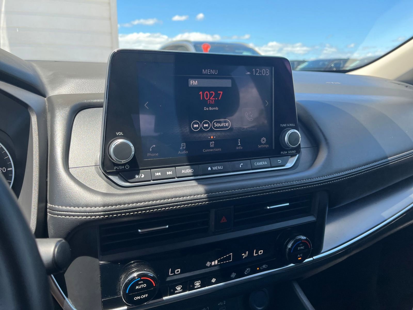 Used 2025 Nissan Rogue SV image 20