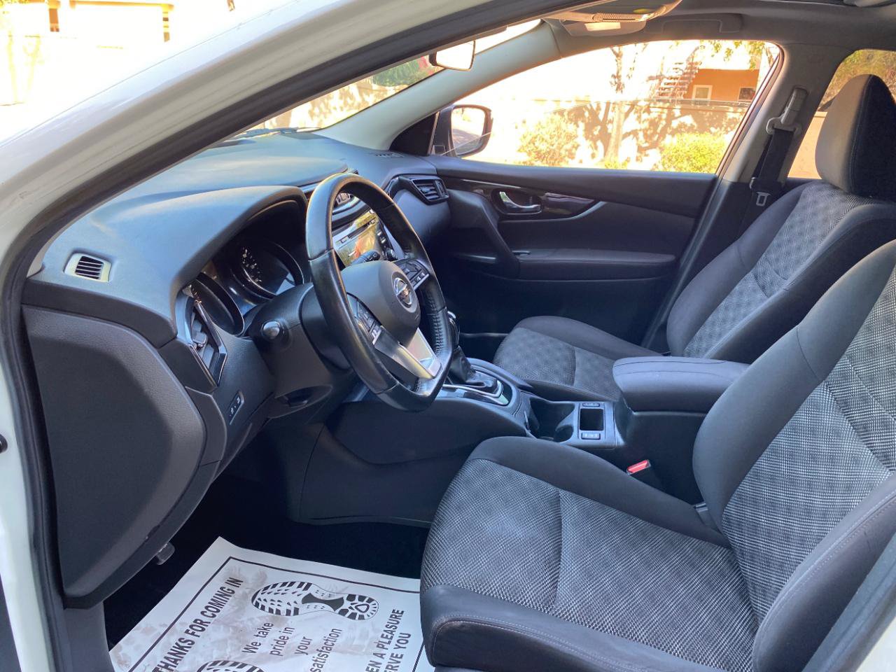 Used 2018 Nissan Rogue Sport AWD image 25