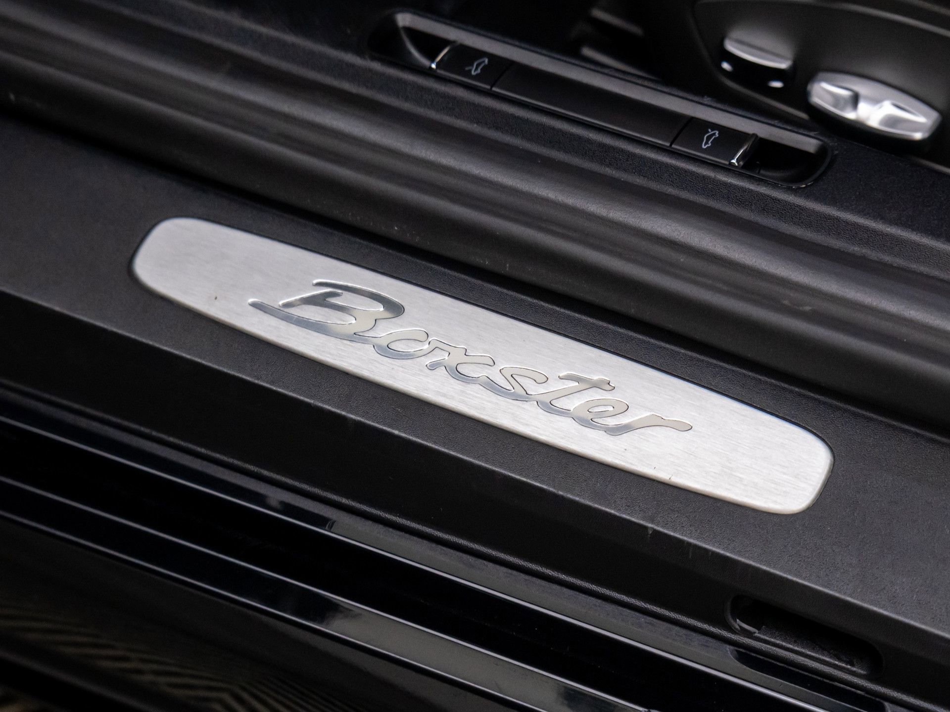 Used 2017 Porsche 718 Boxster image 28