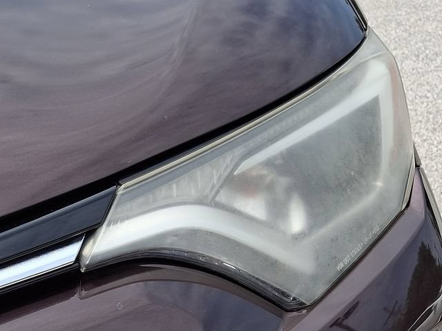Used 2016 Toyota RAV4 XLE AWD/4WD image 12