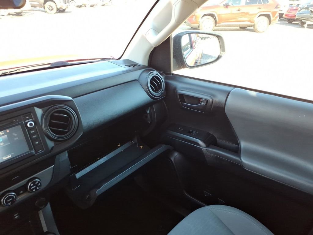 Certified 2019 Toyota Tacoma SR w/ SX Package image 19