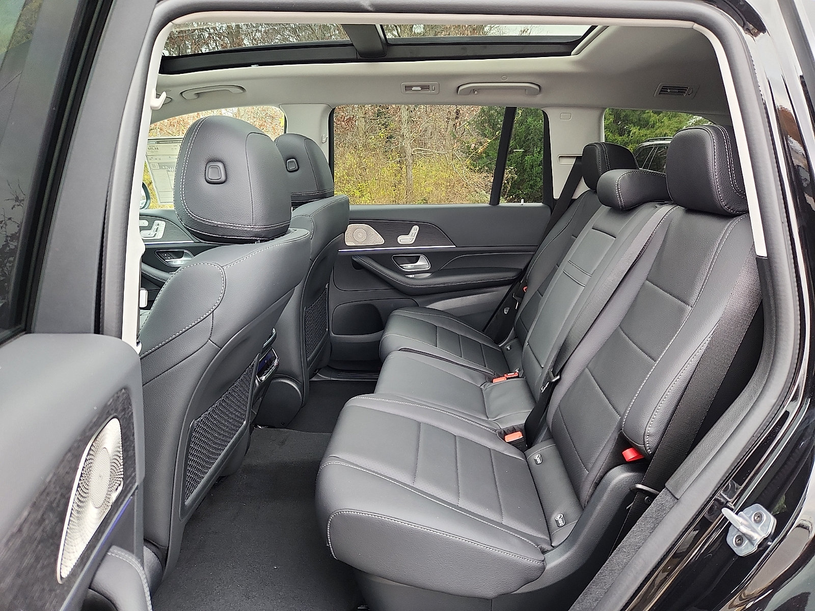 Used 2026 Mercedes-Benz GLS 450 4MATIC image 6