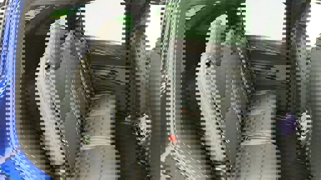 Used 2024 Tesla Model X image 29