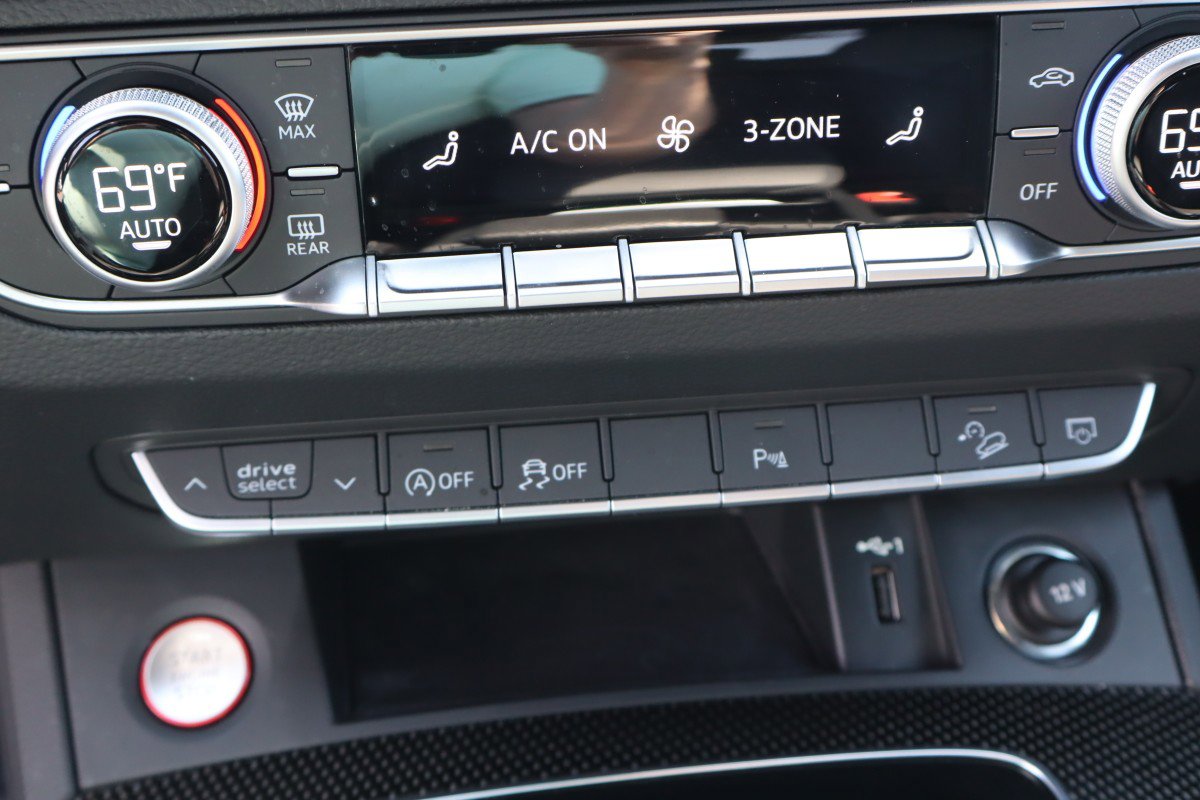 Used 2022 Audi SQ5 Premium AWD/4WD image 11