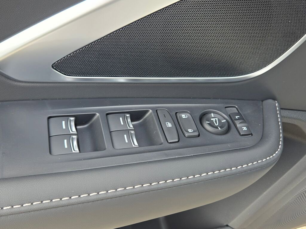 New 2026 Acura RDX SH-AWD image 30