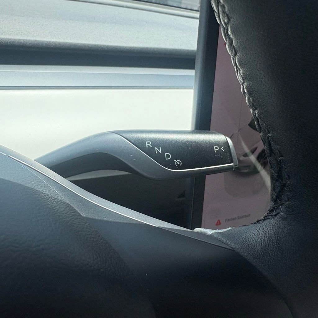 Used 2023 Tesla Model Y Long Range image 25