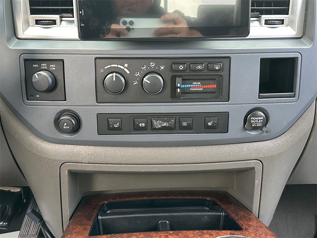 Used 2008 Dodge Ram 2500 Truck Laramie image 22