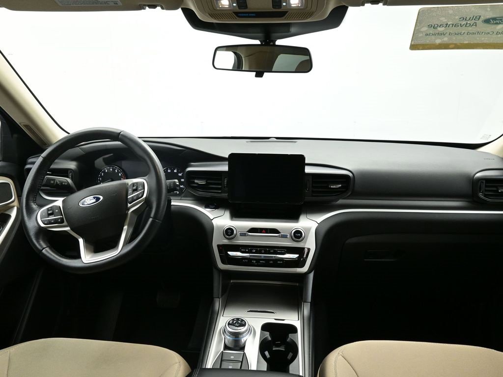 Certified 2022 Ford Explorer XLT w/ Class IV Trailer Tow Package image 31