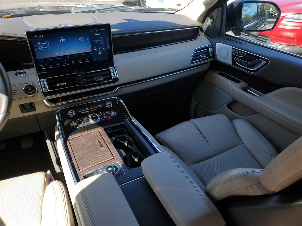 Certified 2022 Lincoln Navigator L Reserve image 17