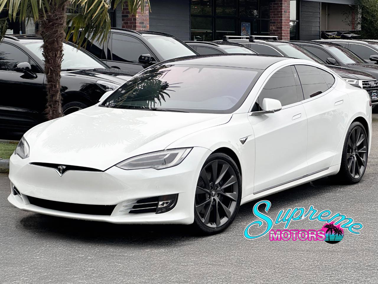 Used 2020 Tesla Model S Long Range Plus image 1