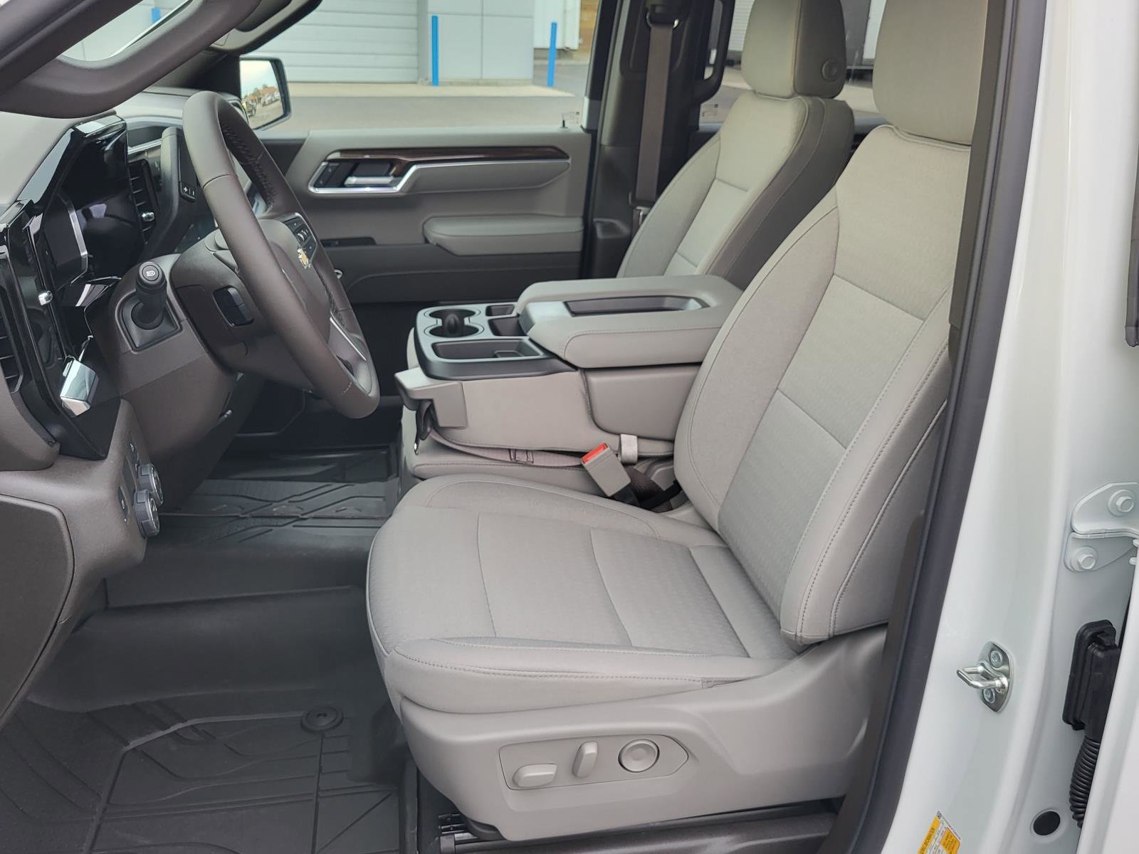 New 2026 Chevrolet Silverado 1500 LT w/ Texas Edition Plus image 14