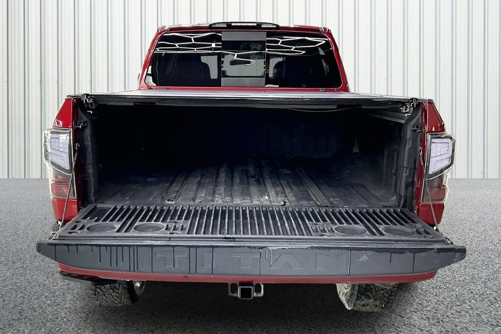 Used 2018 Nissan Titan PRO-4X w/ Pro-4x Convenience Package image 7