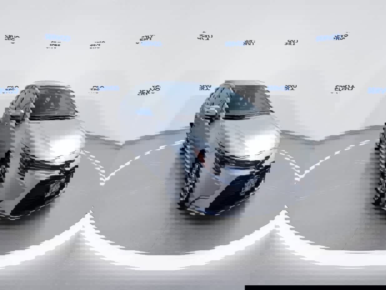 Used 2023 Toyota Corolla LE image 2