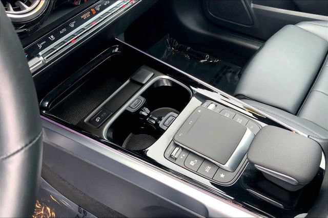 Certified 2022 Mercedes-Benz GLB 250 4MATIC image 13
