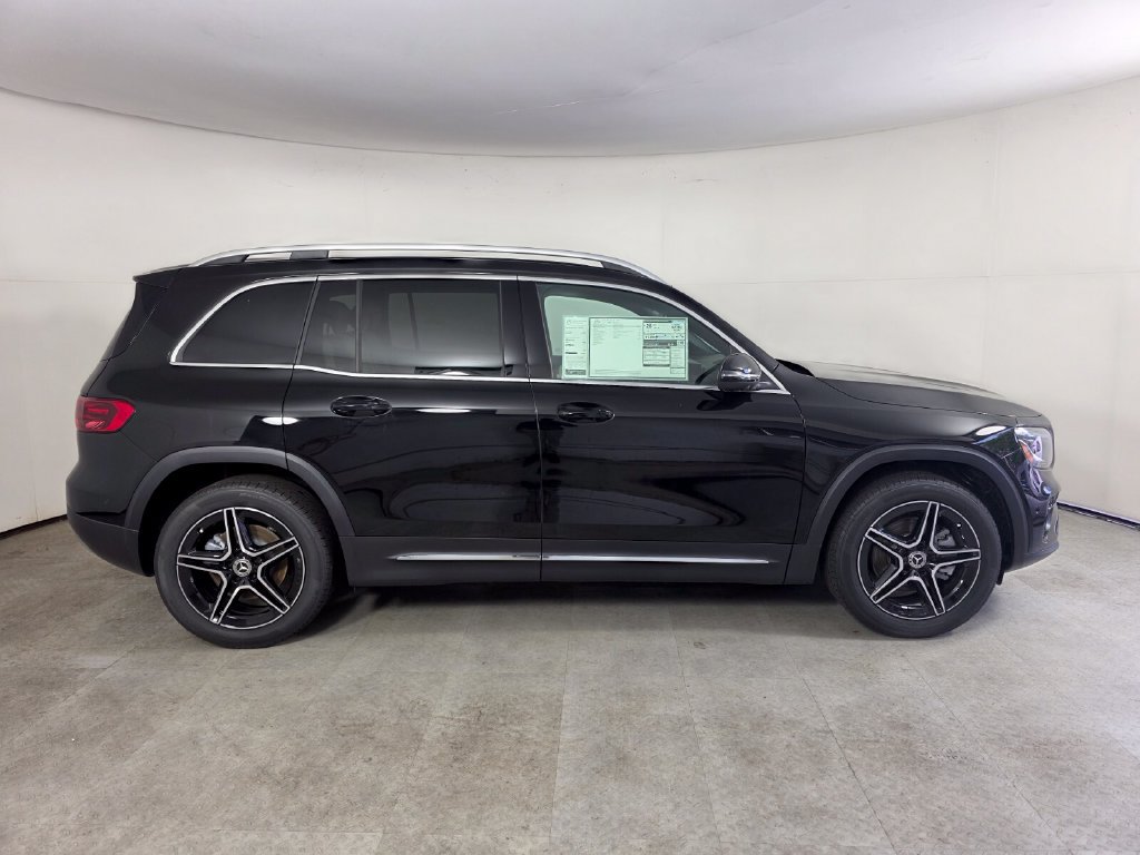 New 2026 Mercedes-Benz GLB 250 image 3