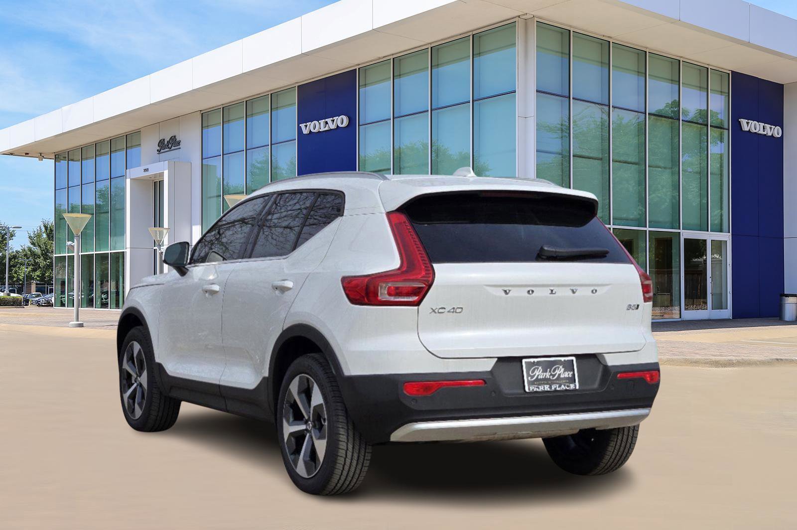 New 2025 Volvo XC40 B5 Core w/ Protection Package Premier image 4
