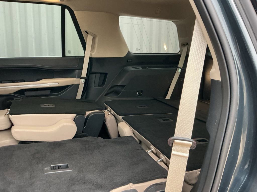 Used 2023 Ford Expedition Limited image 24