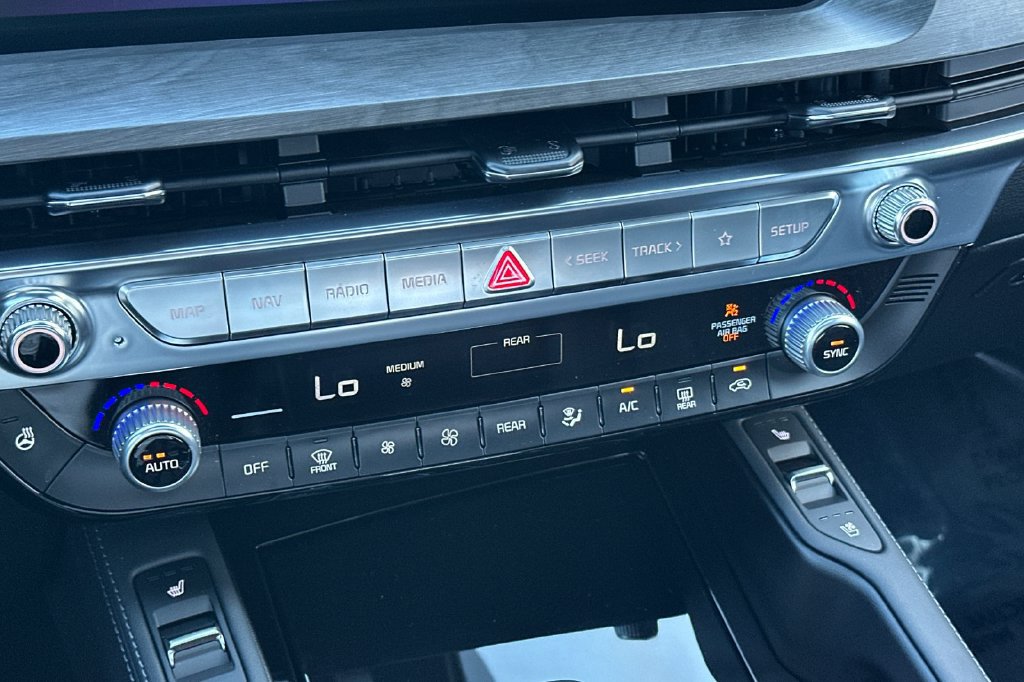 Used 2025 Kia Telluride SX Prestige X-Pro AWD/4WD image 21