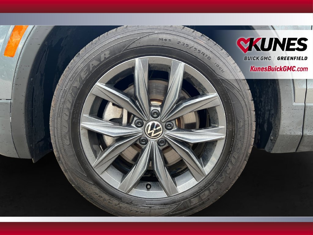 Used 2023 Volkswagen Tiguan SE AWD/4WD image 15