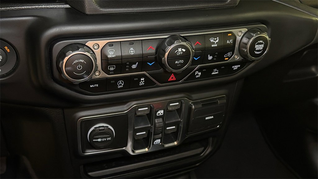 Used 2020 Jeep Gladiator Overland image 31