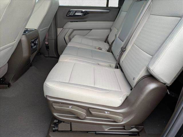 New 2026 Chevrolet Suburban LS image 15