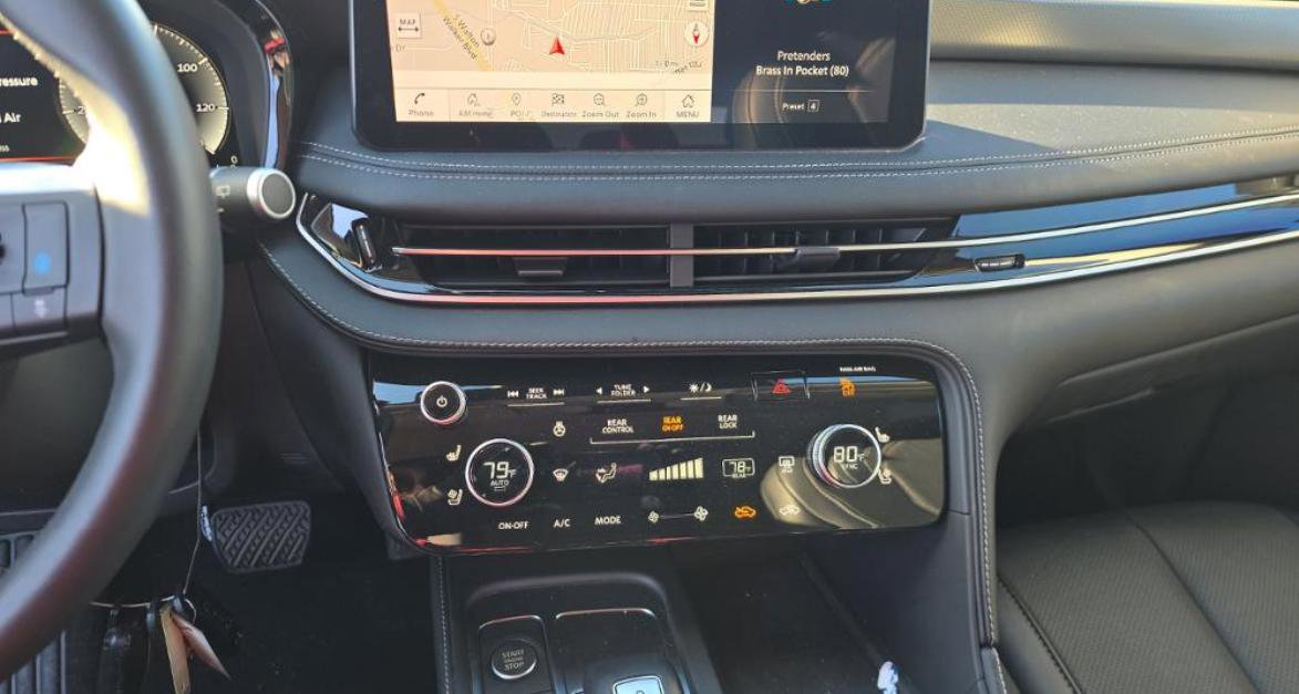 Certified 2023 INFINITI QX60 Luxe w/ Cargo Package image 12