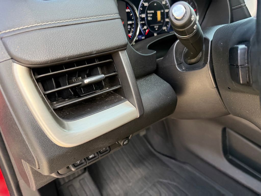 Used 2024 GMC Terrain Denali w/ Denali Premium Package image 14