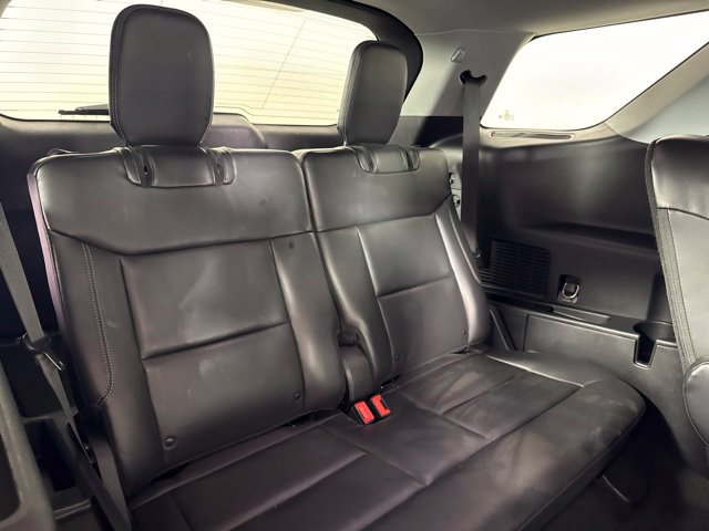 Used 2021 Ford Explorer XLT w/ Equipment Group 202A AWD/4WD image 33